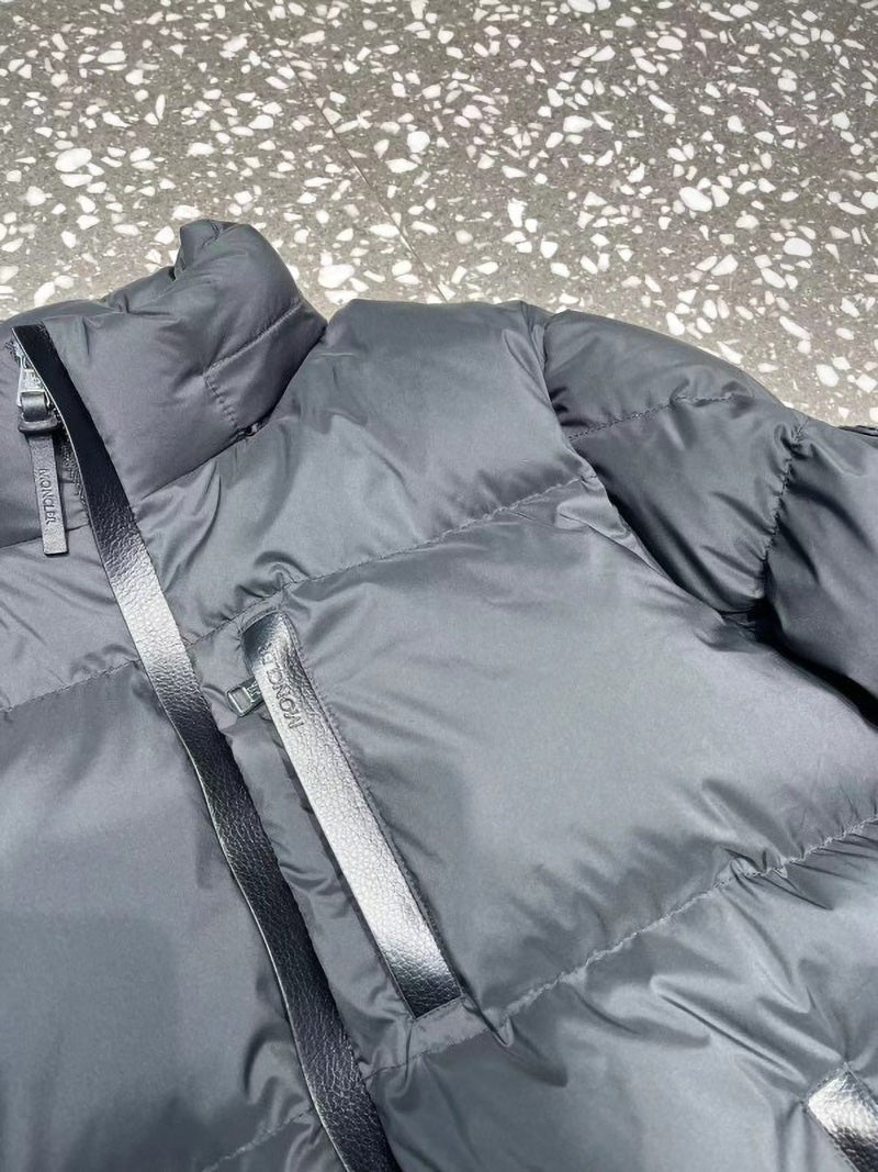Moncler Besber Short Down Jacket
